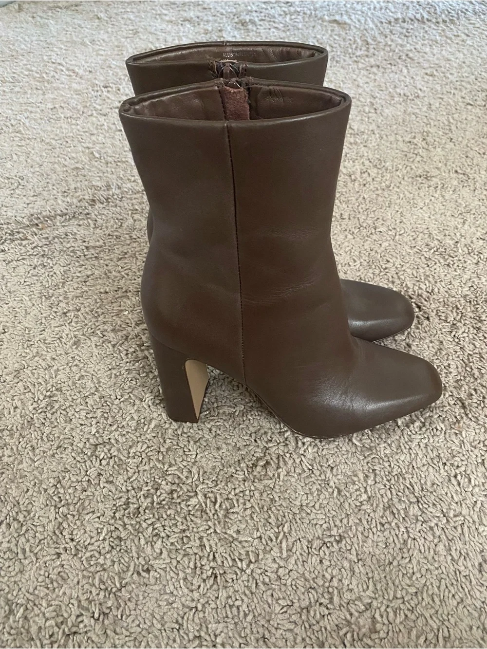 Steve Madden Dark Brown Faux Leather Ankle Booties with Side Zip Size 8